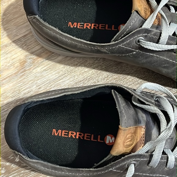 Men’s Size 8.5 Merrell Gray Leather Laceup Loafers with Gray Rubber Soles - Picture 2 of 7